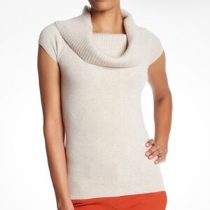 Theory Aflina 100% Cashmere Off-Shoulder Cream Sweater‎ Size Small